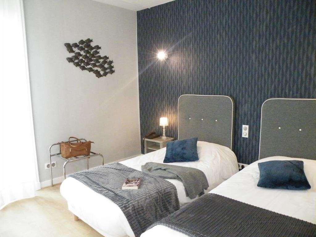 Brit Hotel Roanne - Le Grand Hotel חדר תמונה