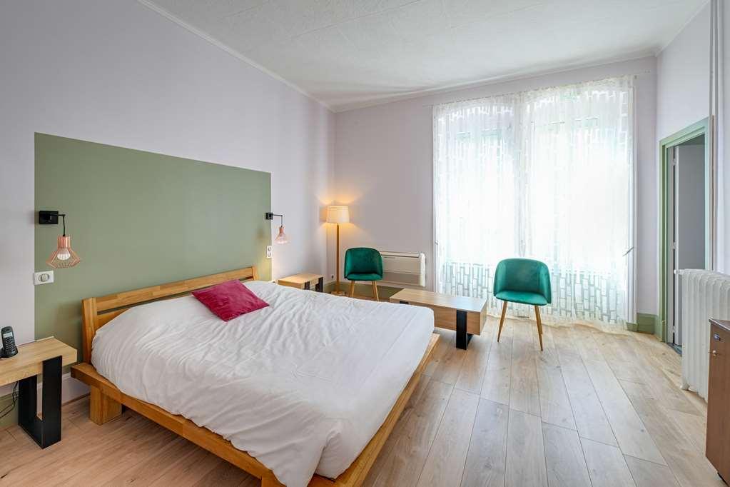 Brit Hotel Roanne - Le Grand Hotel חדר תמונה