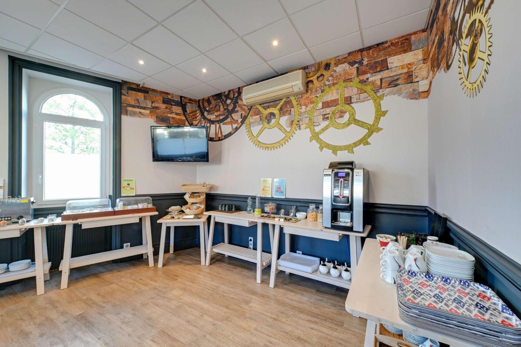 Brit Hotel Roanne - Le Grand Hotel מראה חיצוני תמונה