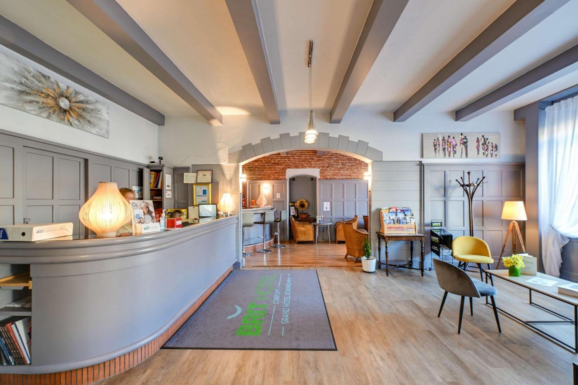 Brit Hotel Roanne - Le Grand Hotel מראה חיצוני תמונה