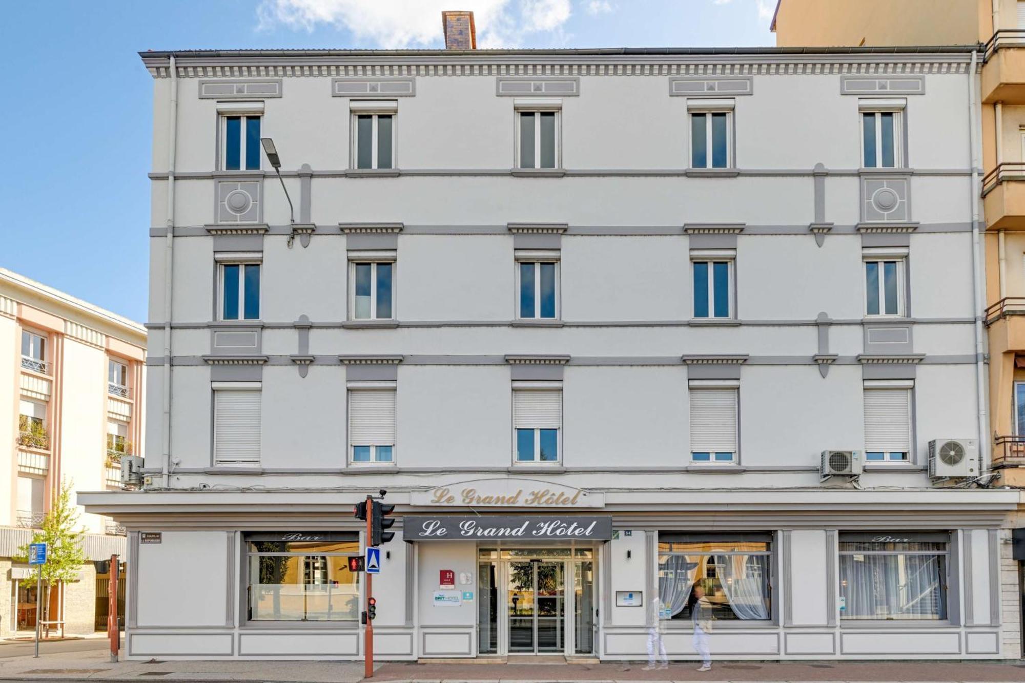Brit Hotel Roanne - Le Grand Hotel מראה חיצוני תמונה