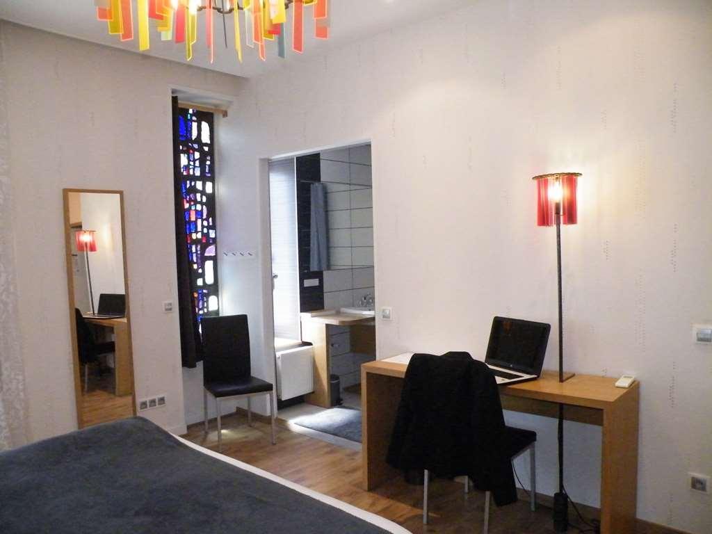 Brit Hotel Roanne - Le Grand Hotel חדר תמונה